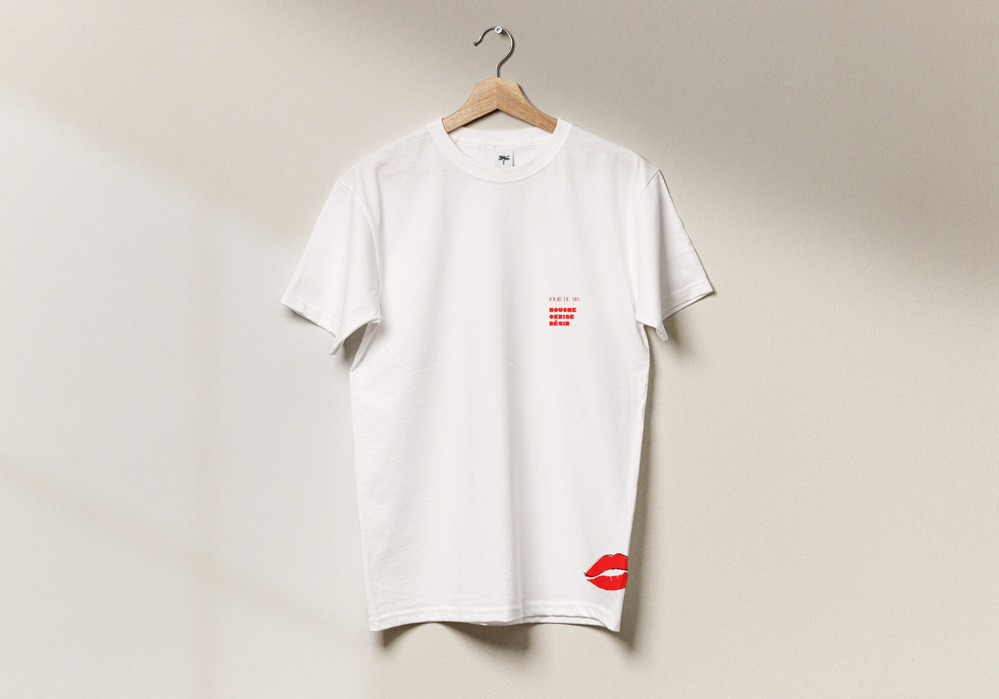 6-mockup-tee-shirt-bouche-emmos-m