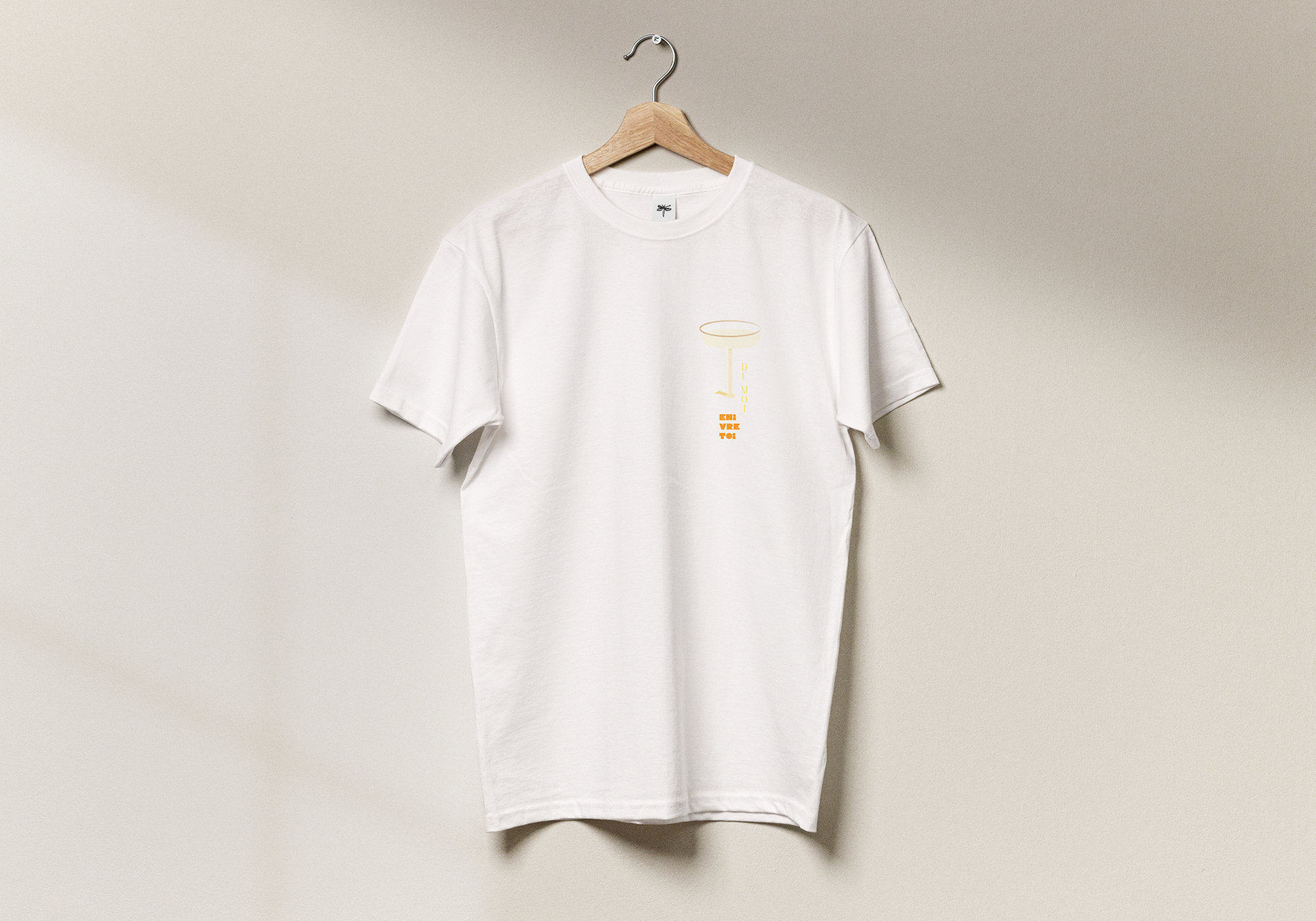 6-mockup-tee-shirt-champagne-emmos-m