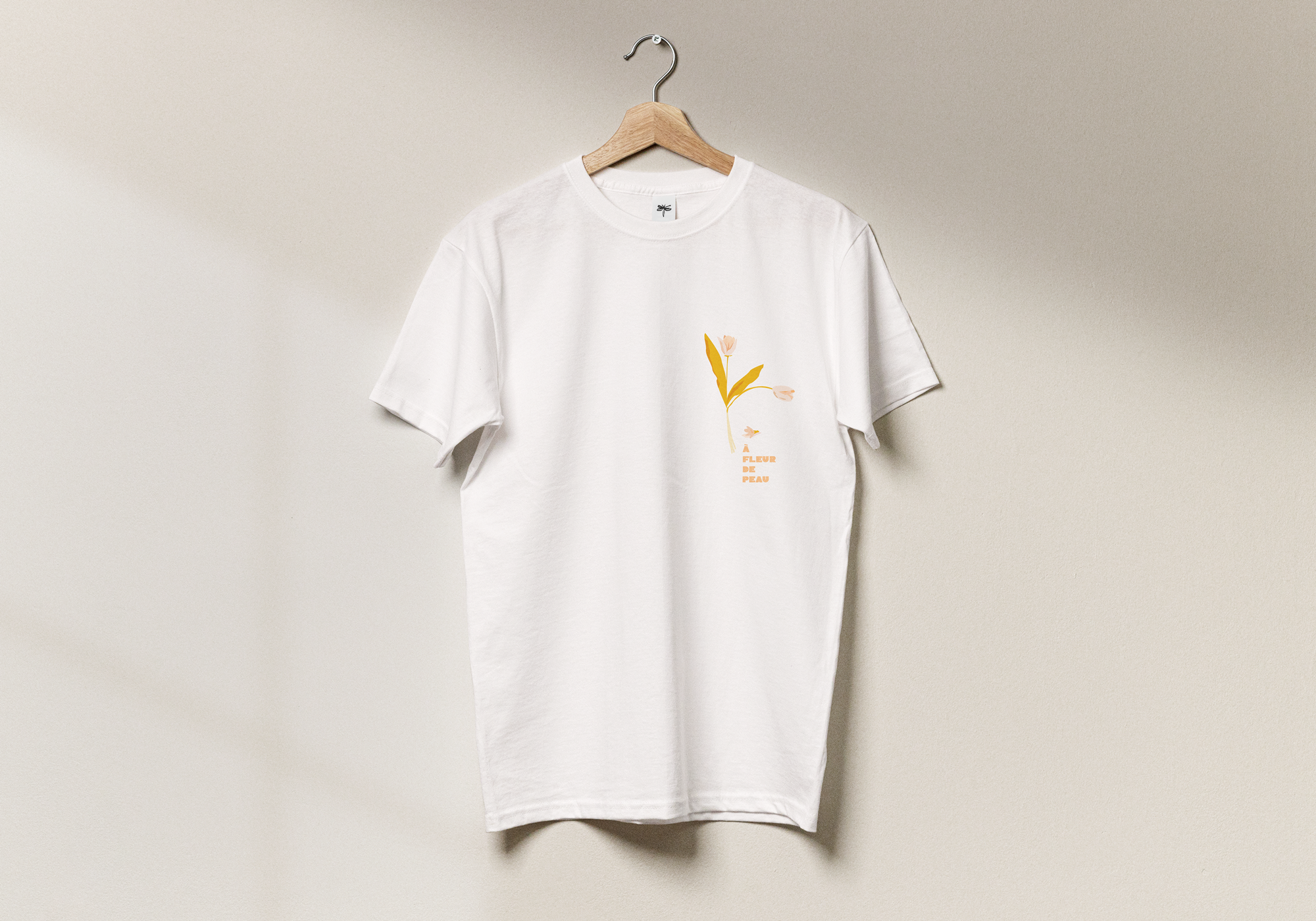 6-mockup-tee-shirt-fleur-emmos-m