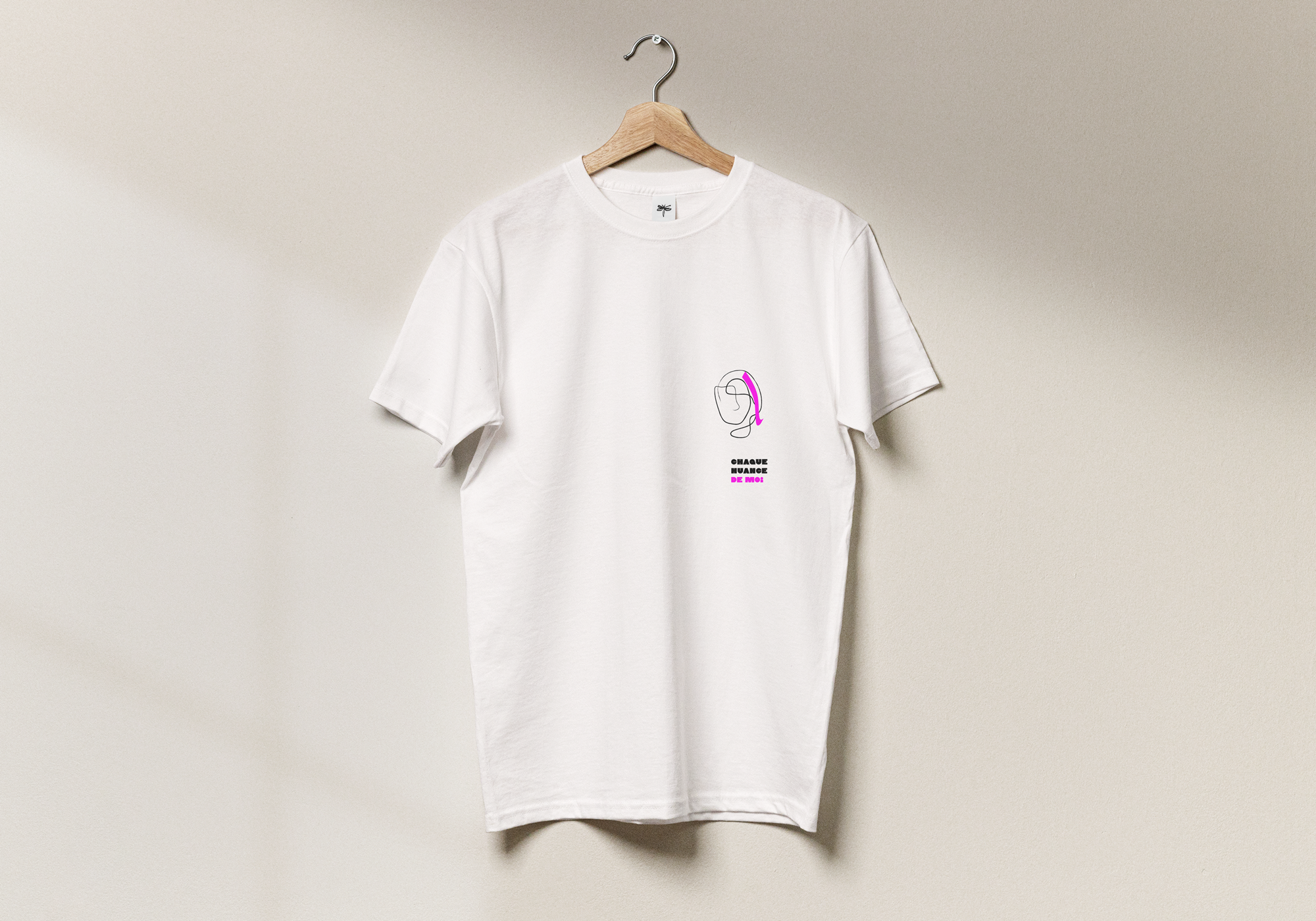 6-mockup-tee-shirt-visage-emmos-m