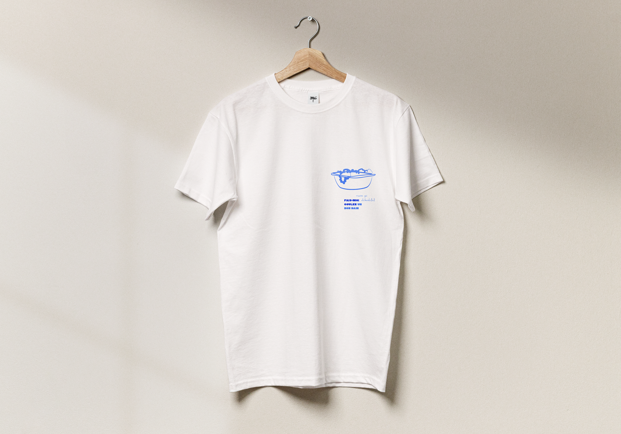 6-mockup-tee-shirt-baignoire-mm-emmos